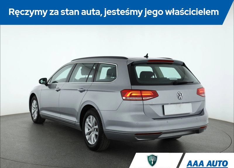 Volkswagen Passat cena 69000 przebieg: 141876, rok produkcji 2018 z Skępe małe 232